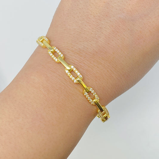 Alternatively Linked Open Bangle Bracelet