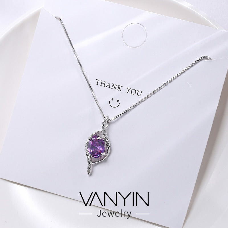 Clavicular amethyst pendant