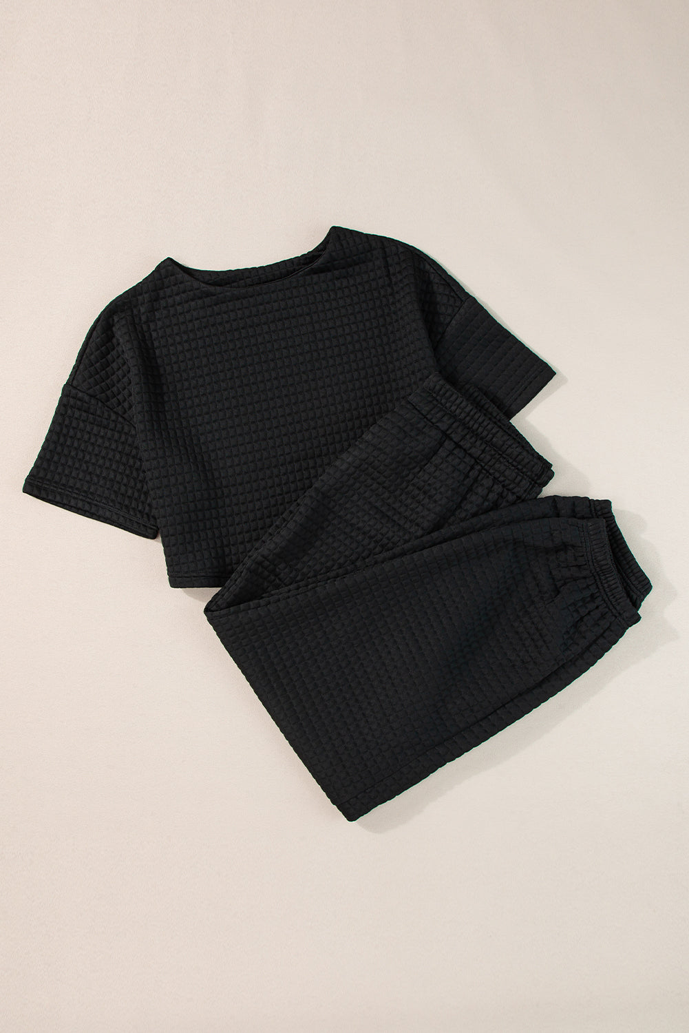 Black Lattice Textured Cropped Tee and Jogger Pants Set