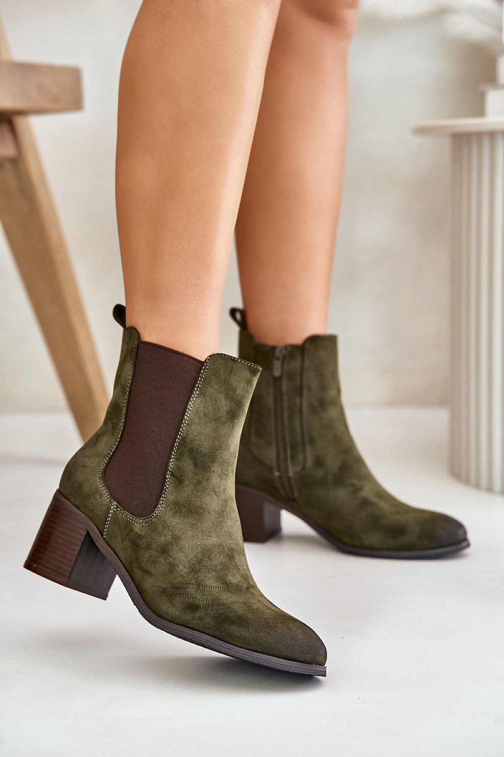 Heel boots Step in style