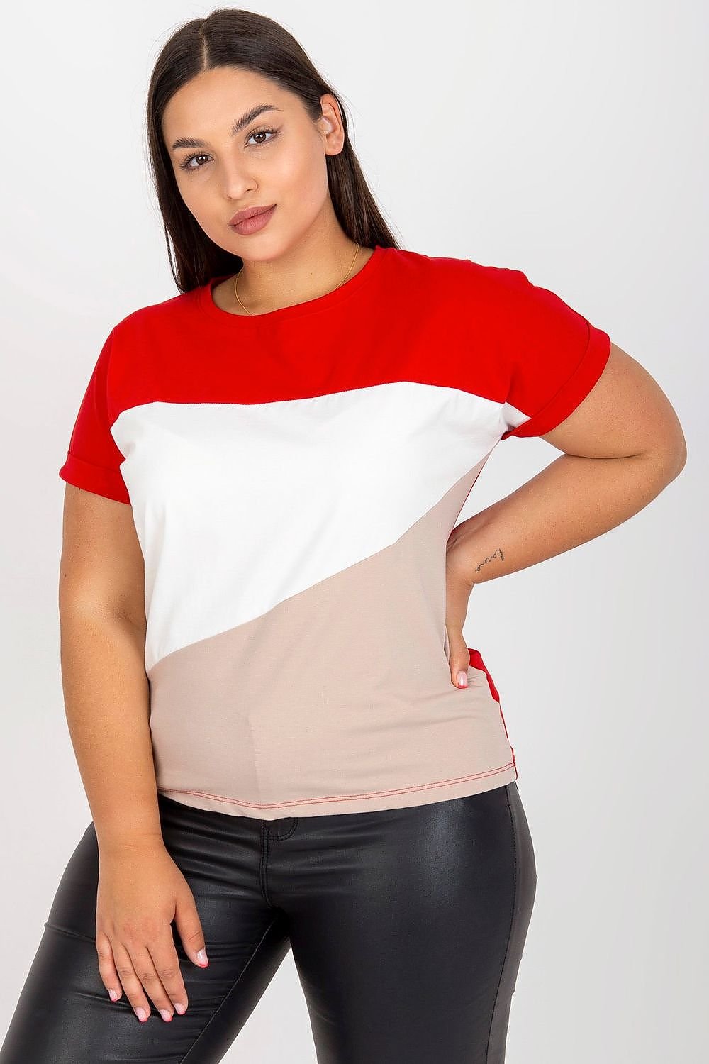 Plus size T-shirt Relevance